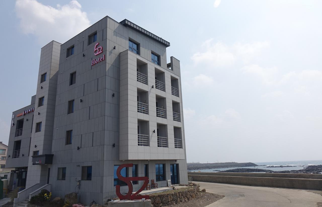 Hotel52 Seogwipo Bagian luar foto