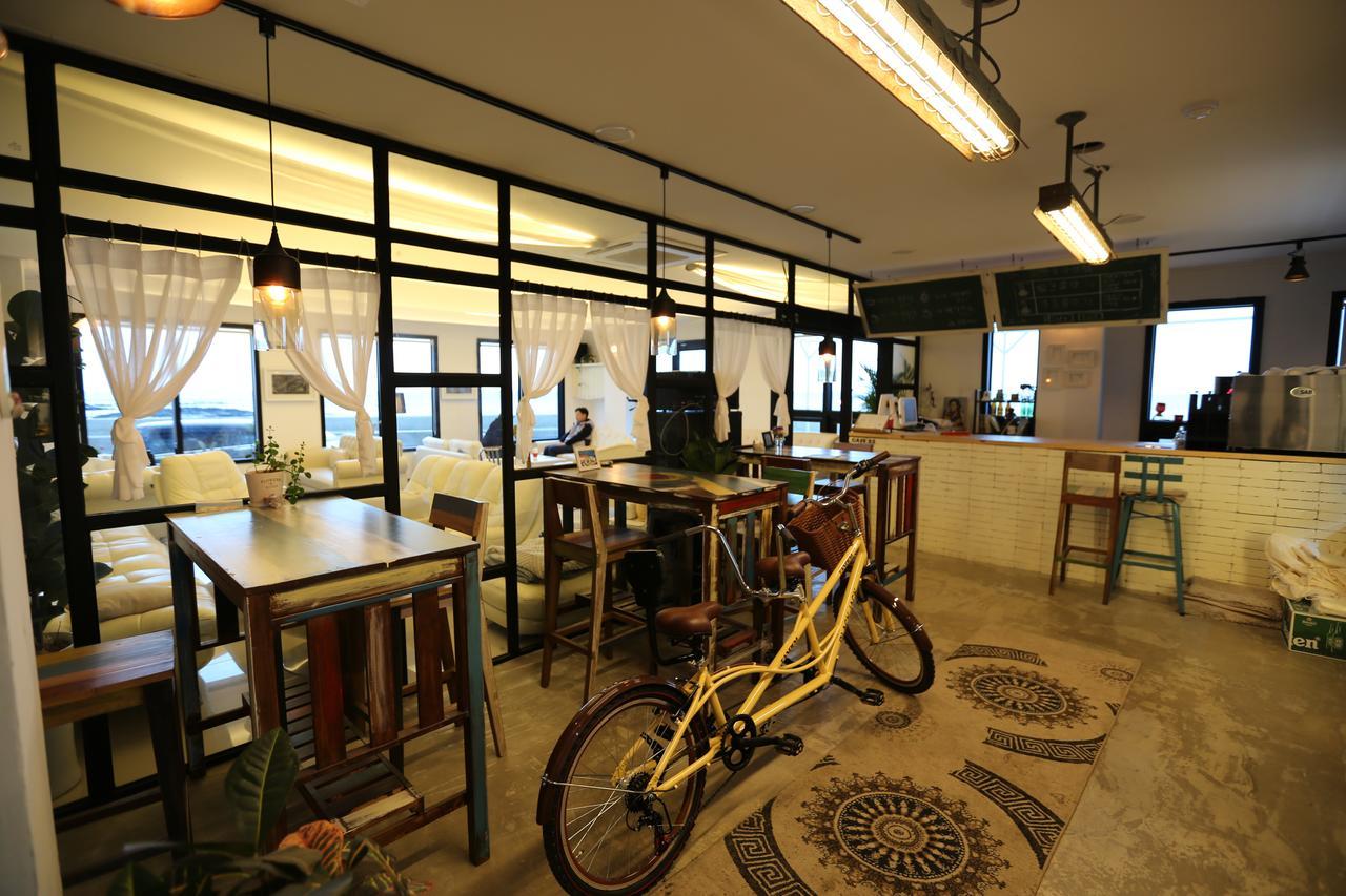 Hotel52 Seogwipo Bagian luar foto