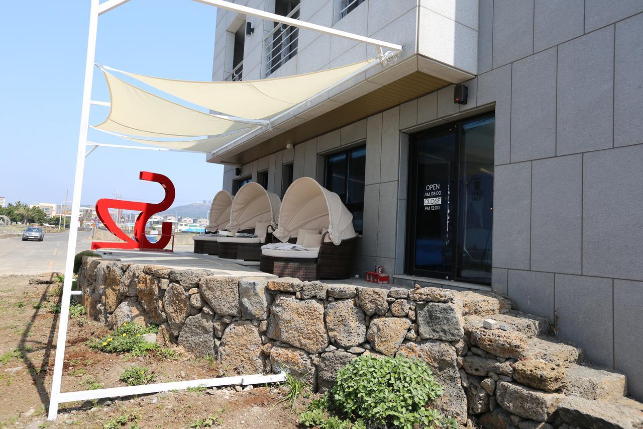 Hotel52 Seogwipo Bagian luar foto
